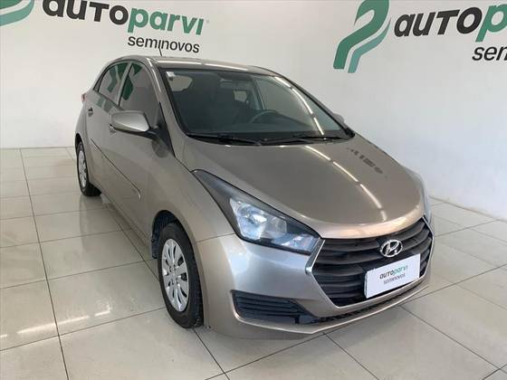 HYUNDAI HB20 1.0 COMFORT 12V FLEX 4P MANUAL HYUNDAI HB20 1.0 COMFORT 12V FLEX 4P MANUAL